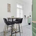 Apartament Cruwzo I Exclusive In Location With Parking *