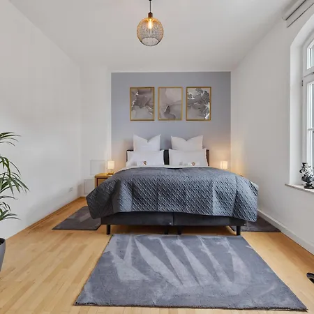 Cruwzo I Exclusive In Location With Parking Apartament Ingolstadt